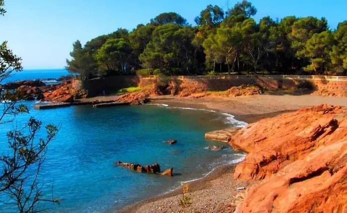 10 A 12 Pers Famille Amateurs Randonnee Boulouris Panorama Raphael Tennis Piscine Partage